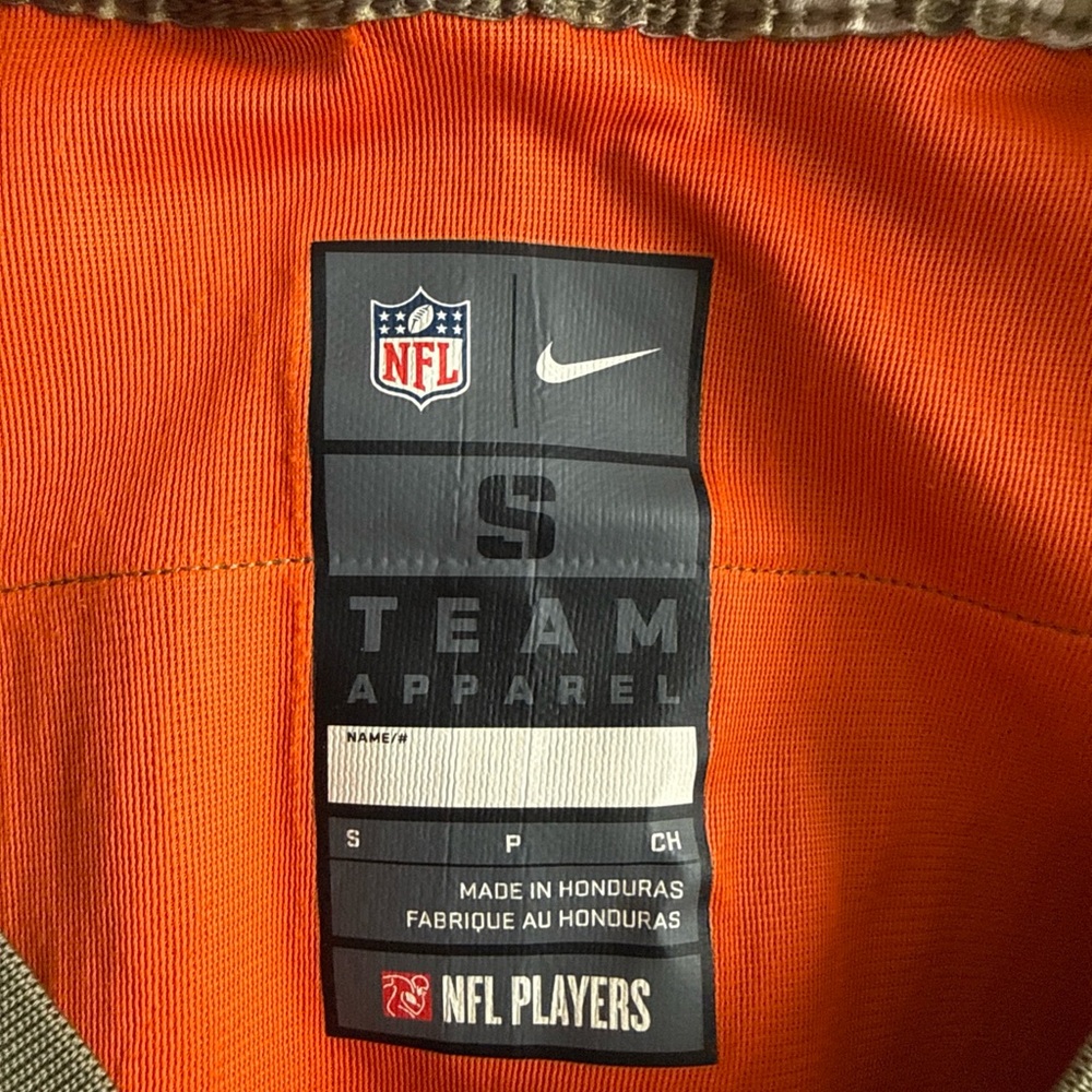 Men's Nike Von Miller #58 Broncos 19’ Salute to Service Limited Jersey Sz S RARE - Picture 4 of 7